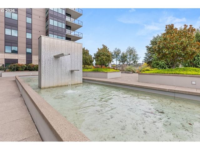 1830 Nw RIVERSCAPE St 801, Portland, OR 97209