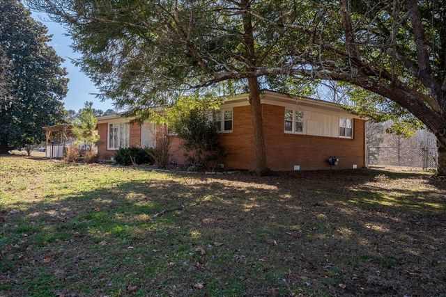 1525 Old Florence Rd, Lawrenceburg, TN 38464