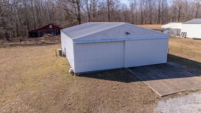 1525 Old Florence Rd, Lawrenceburg, TN 38464