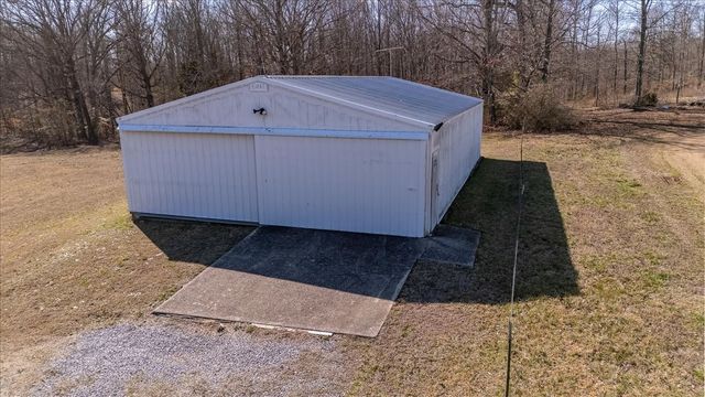 1525 Old Florence Rd, Lawrenceburg, TN 38464