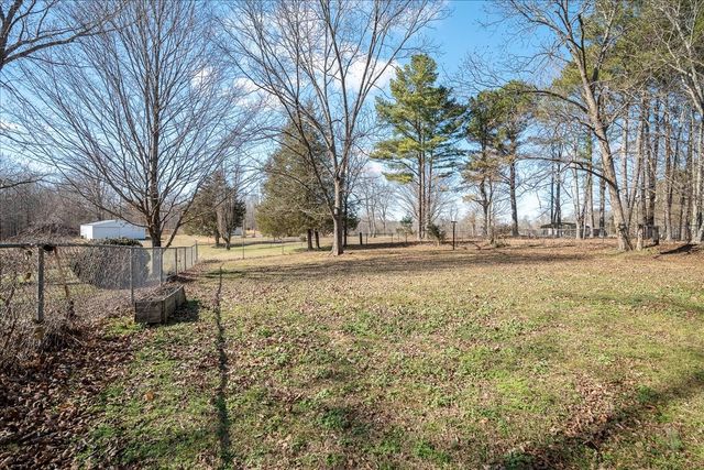 1525 Old Florence Rd, Lawrenceburg, TN 38464