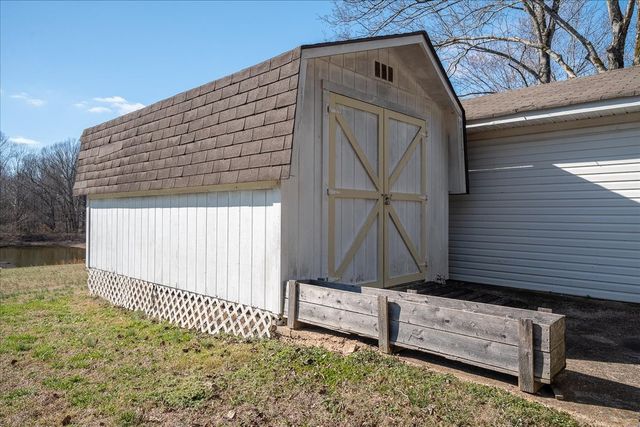 1525 Old Florence Rd, Lawrenceburg, TN 38464