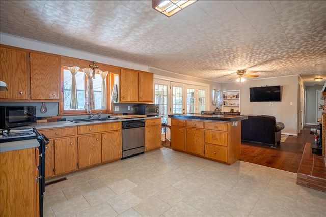 1525 Old Florence Rd, Lawrenceburg, TN 38464