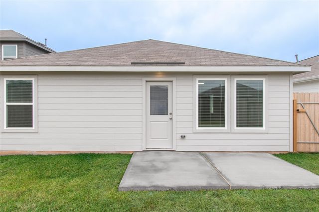 31432 Moore Road, Magnolia, TX 77354