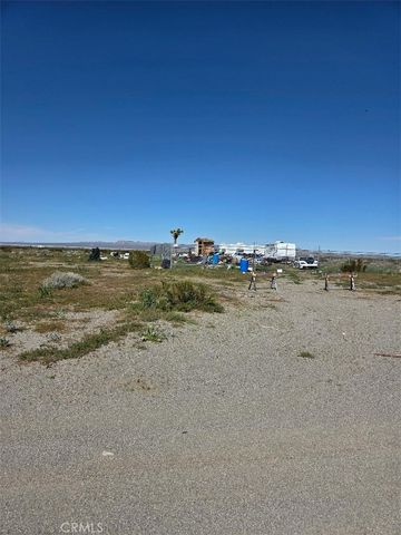 4454 Sandstone, Phelan, CA 92371