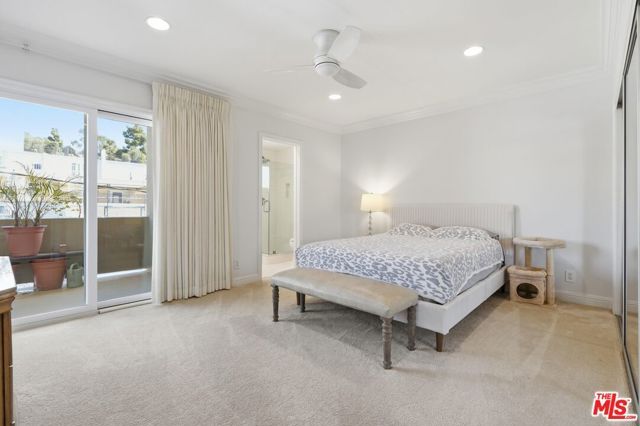 11646 Chenault Street 19, Los Angeles, CA 90049