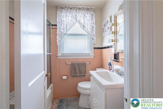 1316 North Van Buren Street, Allentown City, PA 18109