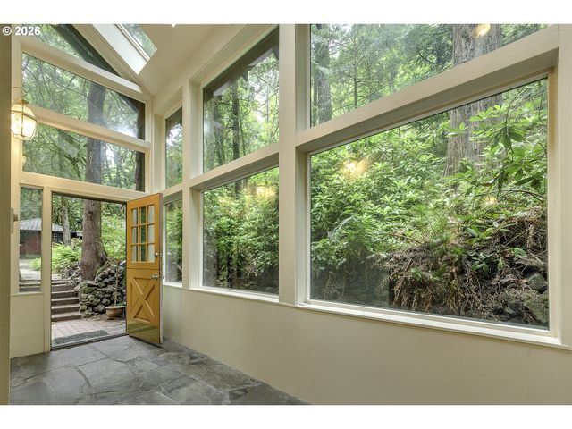 5830 Nw CORNELL Rd, Portland, OR 97210