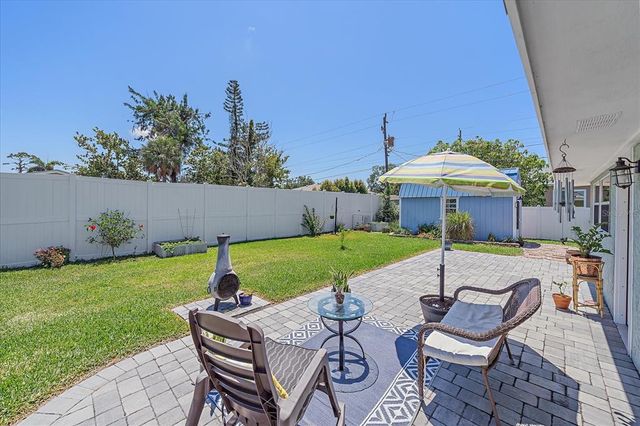 130 E SEMINOLE DRIVE, Venice, FL 34293