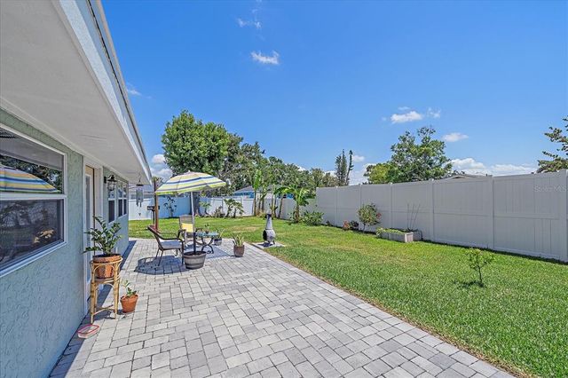 130 E SEMINOLE DRIVE, Venice, FL 34293