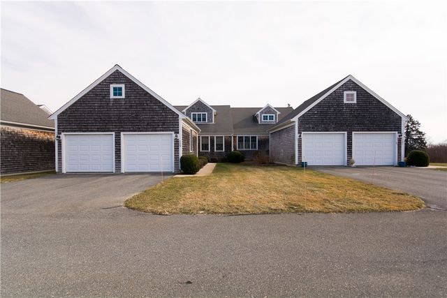 243 FERRY LANDING CIRCLE Circle 12 B, Portsmouth, RI 02871