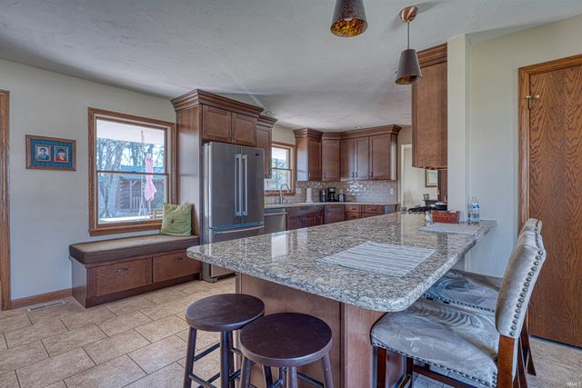 1879 W 3rd Street, Jasper, IN 47546