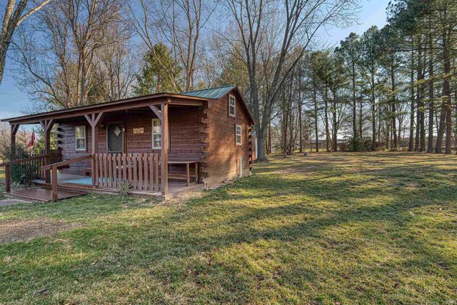 1879 W 3rd Street, Jasper, IN 47546