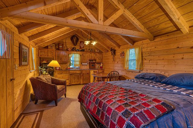 1879 W 3rd Street, Jasper, IN 47546