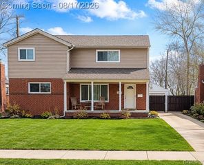 34024 Glenview Drive, Farmington, MI 48335