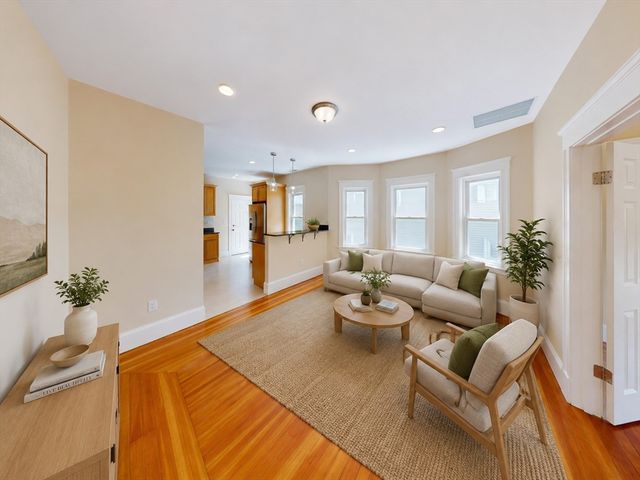 27 Champney St 2, Boston, MA 02135
