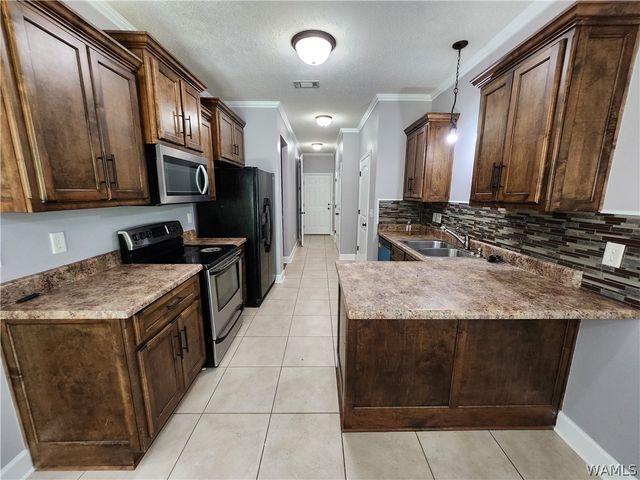 5940 71st E, Cottondale, AL 35453