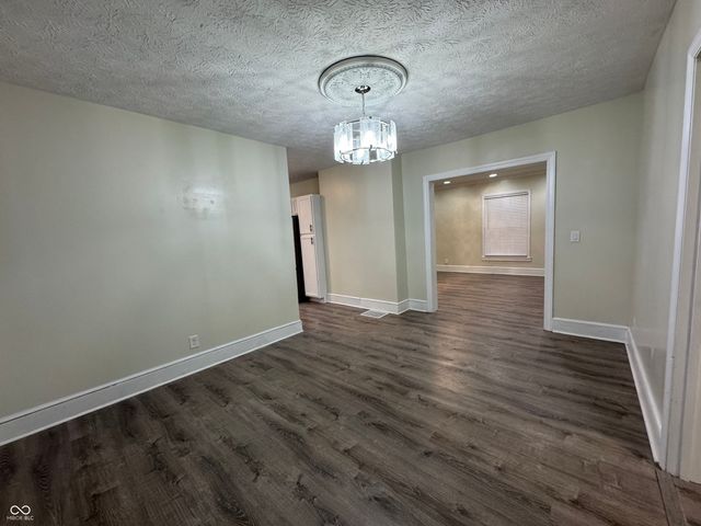 221 N Julian Street, Rushville, IN 46173