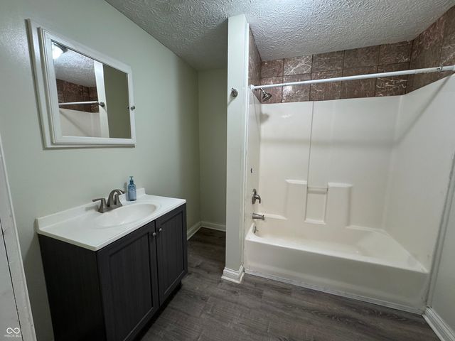 221 N Julian Street, Rushville, IN 46173