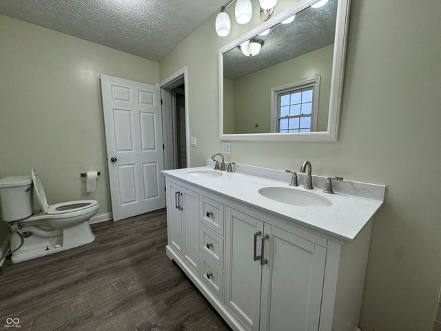 221 N Julian Street, Rushville, IN 46173