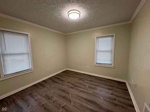 221 N Julian Street, Rushville, IN 46173