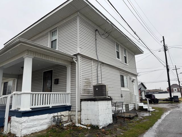 221 N Julian Street, Rushville, IN 46173