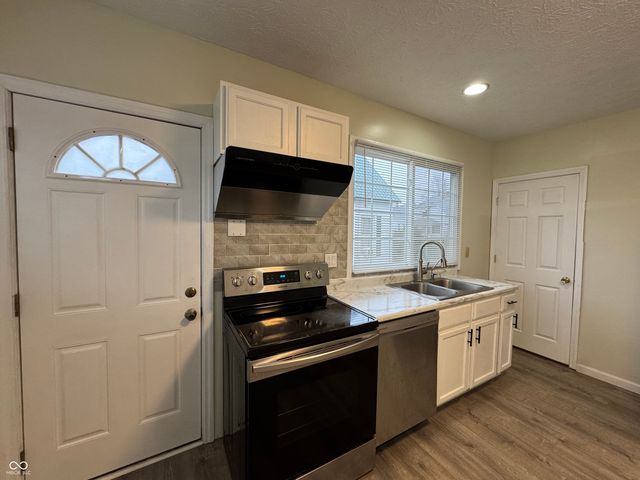 221 N Julian Street, Rushville, IN 46173