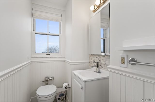 33 Gates Circle 6B, Buffalo, NY 14209