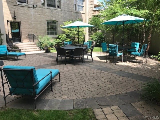 33 Gates Circle 6B, Buffalo, NY 14209