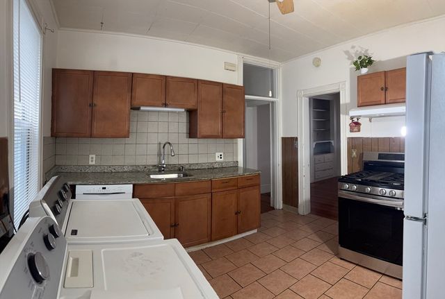 427 Winthrop St 1, Winthrop, MA 02152