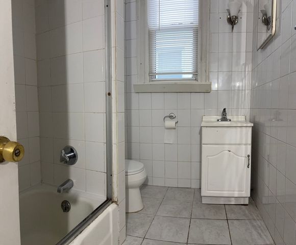 427 Winthrop St 1, Winthrop, MA 02152