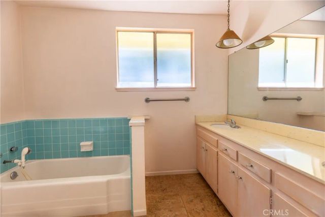 12952 Club, Redlands, CA 92373