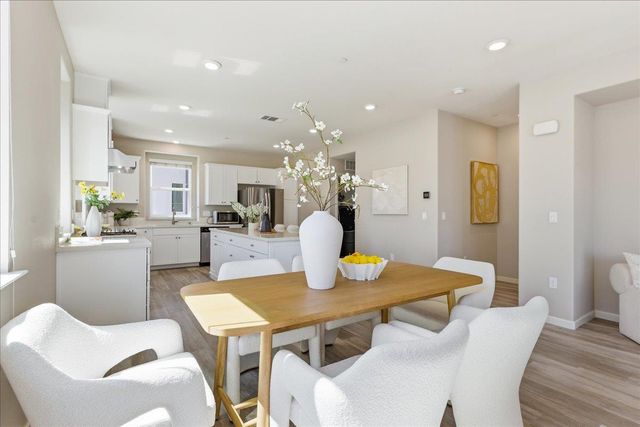 2976 San Jose Vineyard Place 1, San Jose, CA 95136