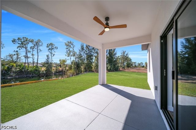 1924 NE 33rd LN, Cape Coral, FL 33909