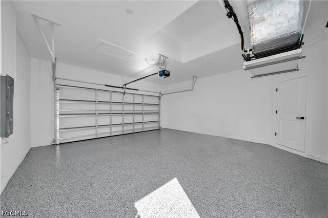 1924 NE 33rd LN, Cape Coral, FL 33909