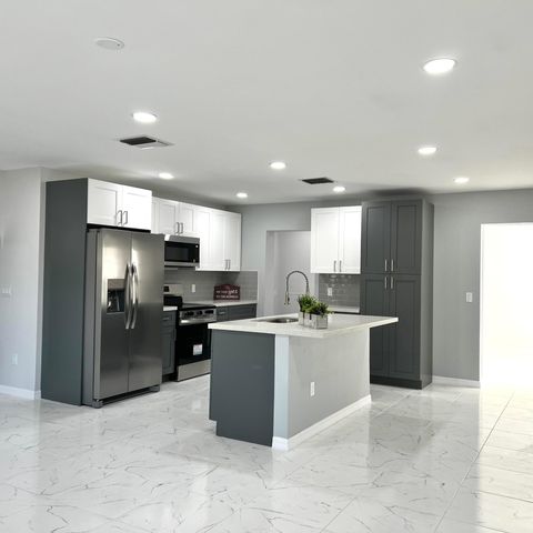 442 SW Lucero Drive, Port St. Lucie, Port St Lucie, FL 34983