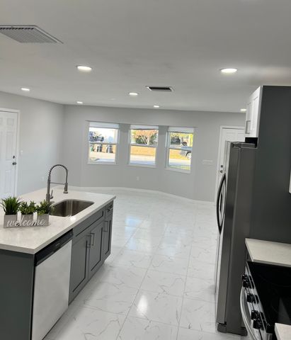 442 SW Lucero Drive, Port St. Lucie, Port St Lucie, FL 34983