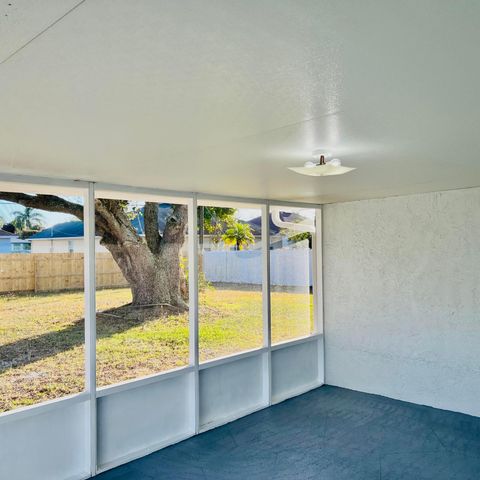 442 SW Lucero Drive, Port St. Lucie, Port St Lucie, FL 34983