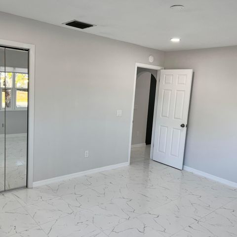 442 SW Lucero Drive, Port St. Lucie, Port St Lucie, FL 34983