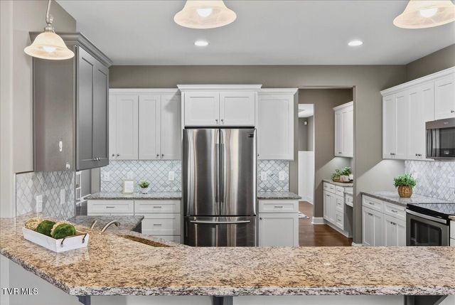 3069 Calton Hill, Kingsport, TN 37664