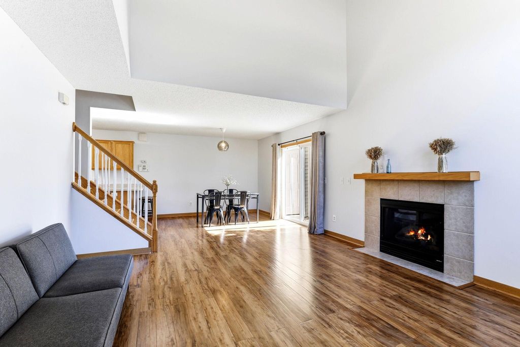 2481 Yellowstone Drive 104, Hastings, MN 55033 — photo 3