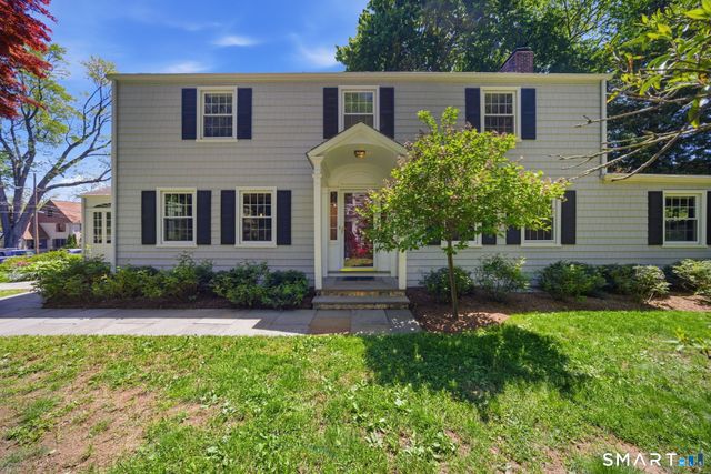 3 Knickerbocker Avenue, Norwalk, CT 06855