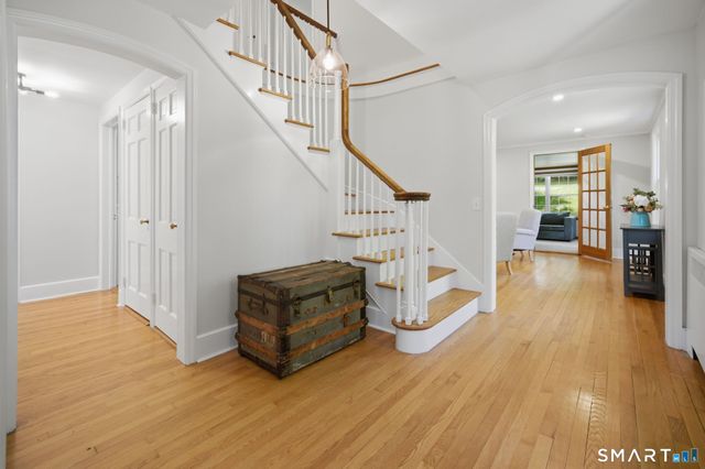 3 Knickerbocker Avenue, Norwalk, CT 06855