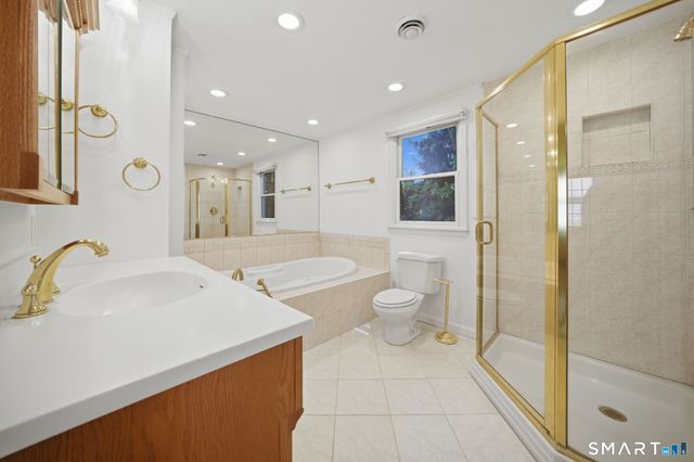 3 Knickerbocker Avenue, Norwalk, CT 06855