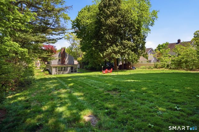 3 Knickerbocker Avenue, Norwalk, CT 06855
