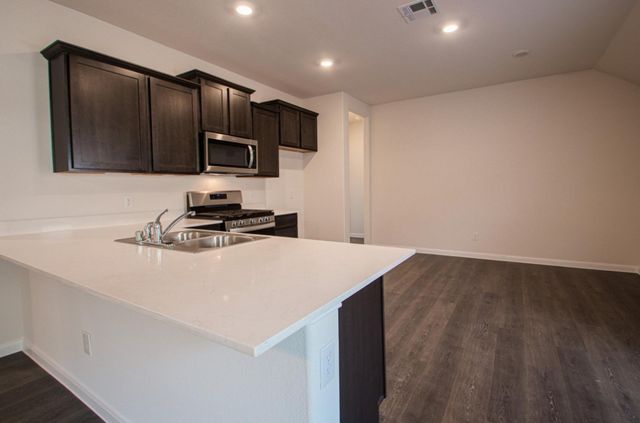 3936 Oak Creek Circle, Denison, TX 75020