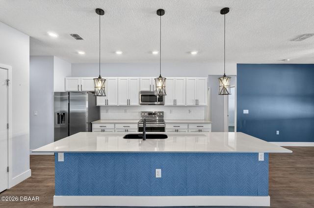 98 Bud Hollow Drive, Palm Coast, FL 32137