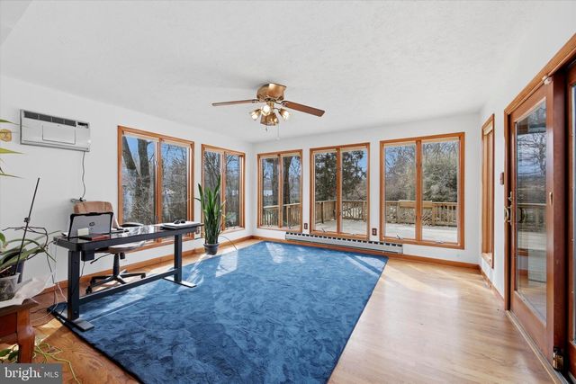 2092 HAWTHORNE LN, Hatfield, PA 19440