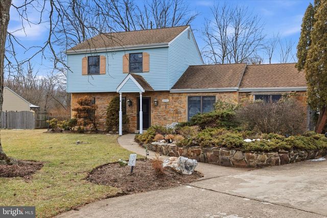 2092 HAWTHORNE LN, Hatfield, PA 19440