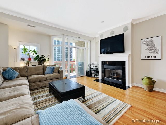508 W MELROSE Street 5D, Chicago, IL 60657